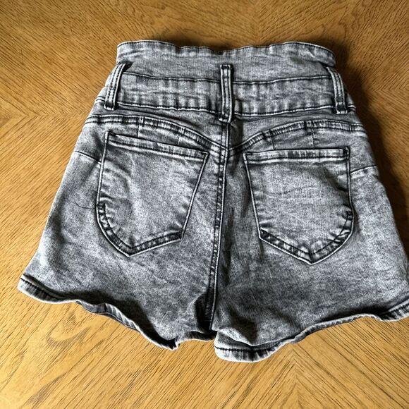 Refuge 1 IBIZA 3 button denim Jean shorts girls/teens size XS/CS - Picture 2 of 7